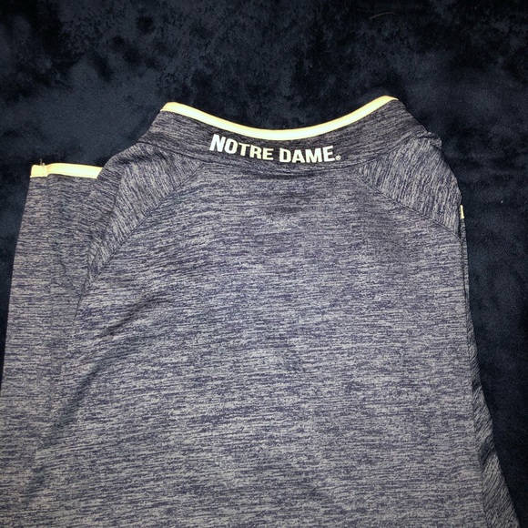 -Grey and Gold Colosseum ND light Pull over. - Picture 3 of 4